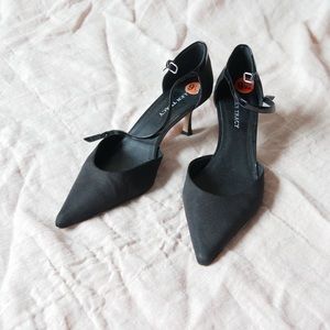 Black Pointed Toe Ankle-Strap Women’s Heels